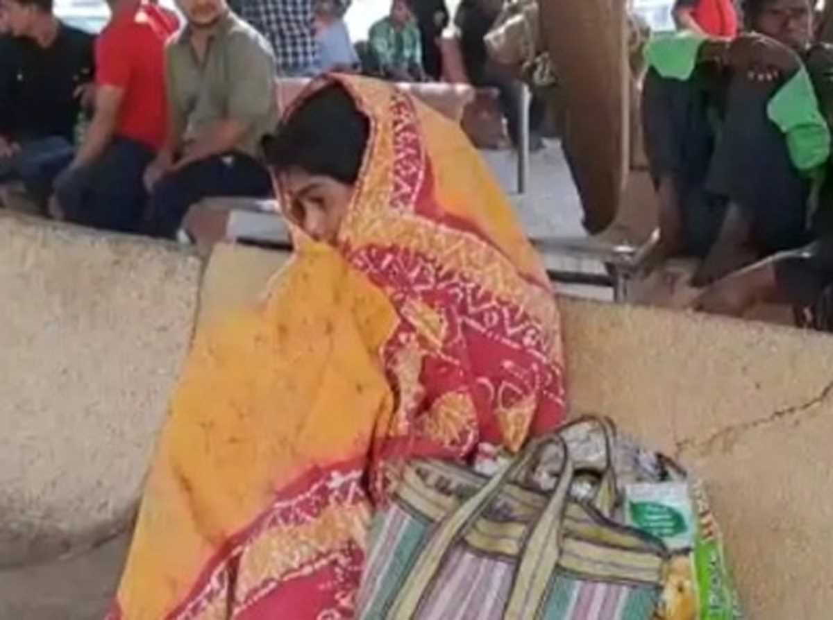 सूरत : बच्चे को कुत्तों ने काटा, अस्पताल में मौत